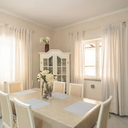 San Nikola House Апартаменти *
