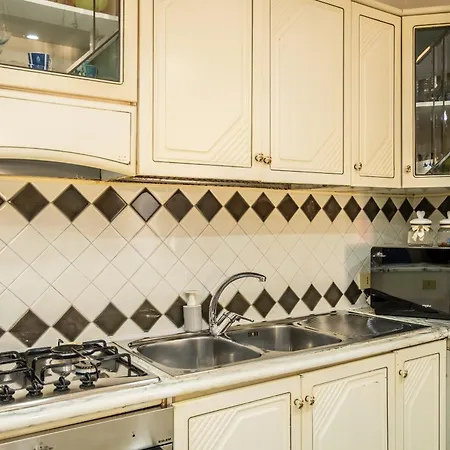 Апартаменти San Nikola House Ольбія