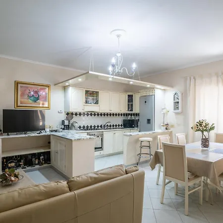 Апартаменти San Nikola House Ольбія